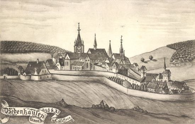 Eine Schwarz-Weiß-Zeichnung einer Stadt mit einem zentralen Schloss, umgeben von Häusern, Bäumen, Hügeln und einem Himmel, mit der Beschriftung "Bayerisch" unten.